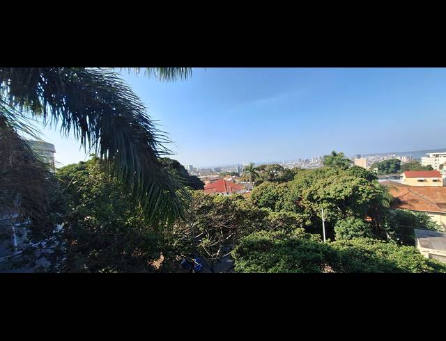 2 BEDROOM APARTMENT FOR SALE IN GLENWOOD